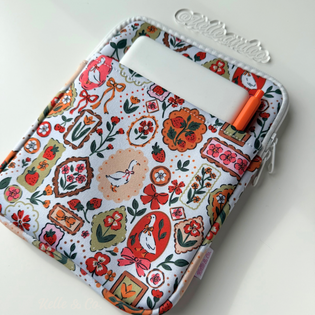 Coquette goose Kindle sleeve | Book & Kindle Sleeve Pouch 