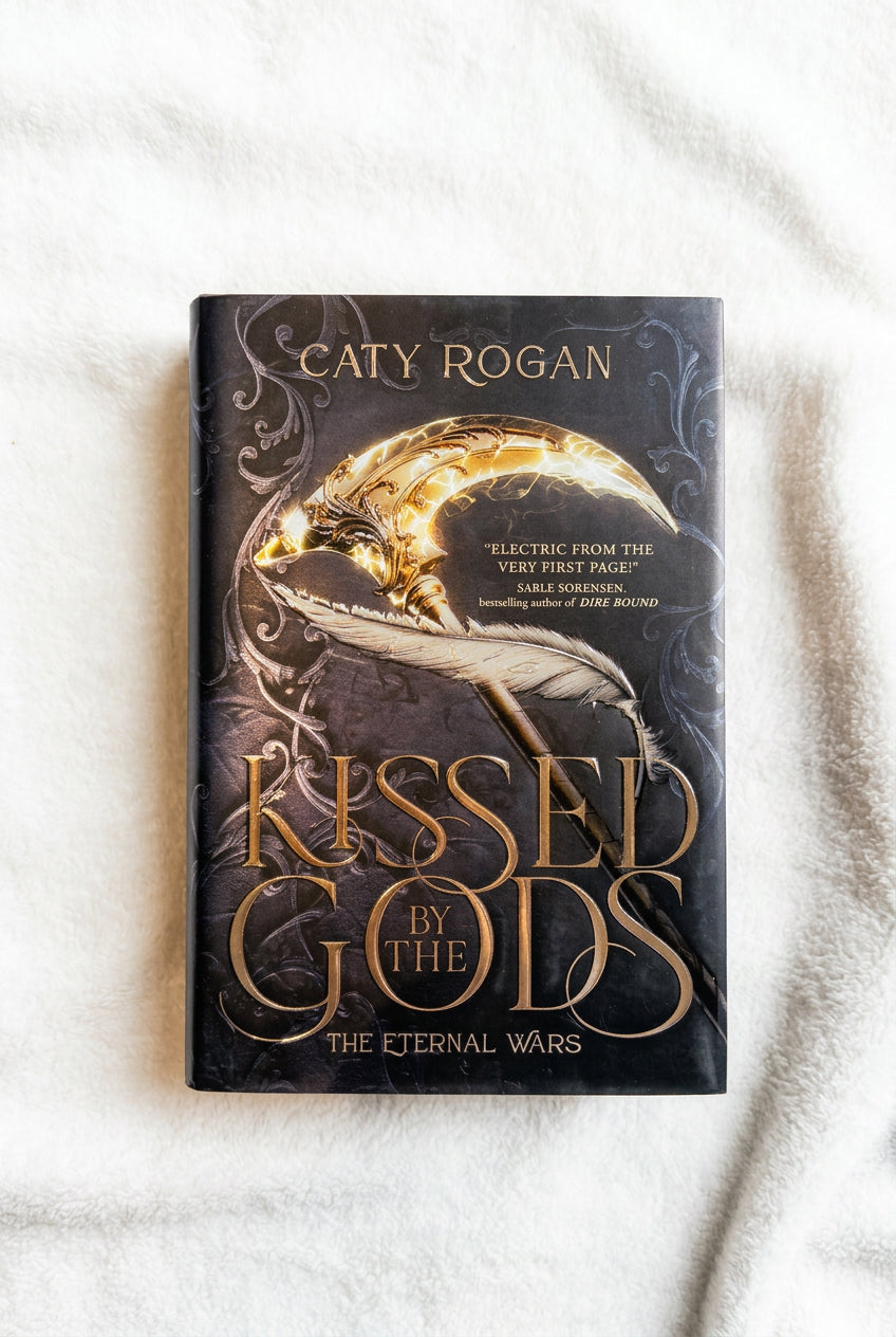 Kissed by the Gods (Deluxe Limited Edition) (Volume 1) (The Eternal Wars, 1)