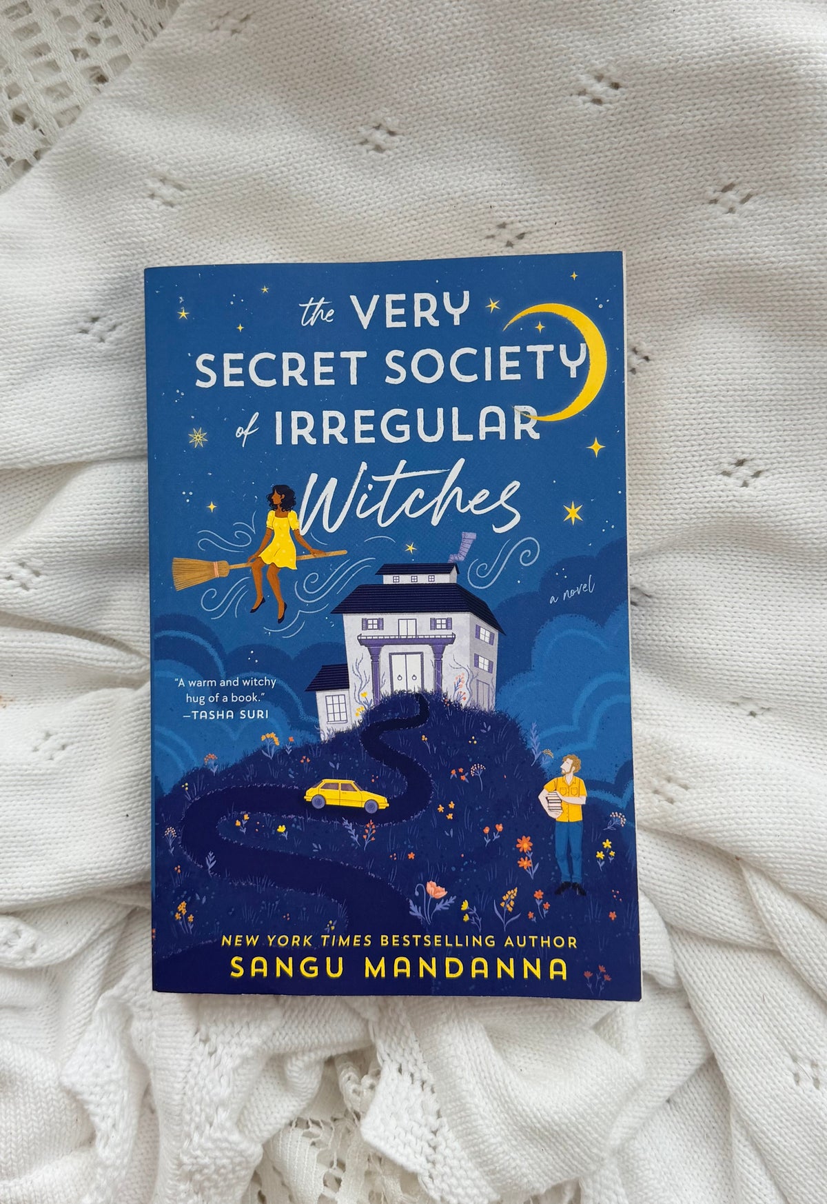 The Very Secret Society of Irregular Witches: A romantic cozy fantasy